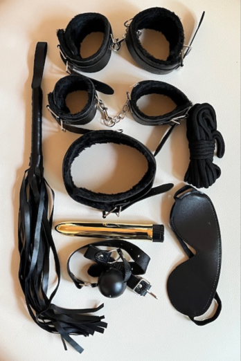 Amazing Bondage Set with Vibrator